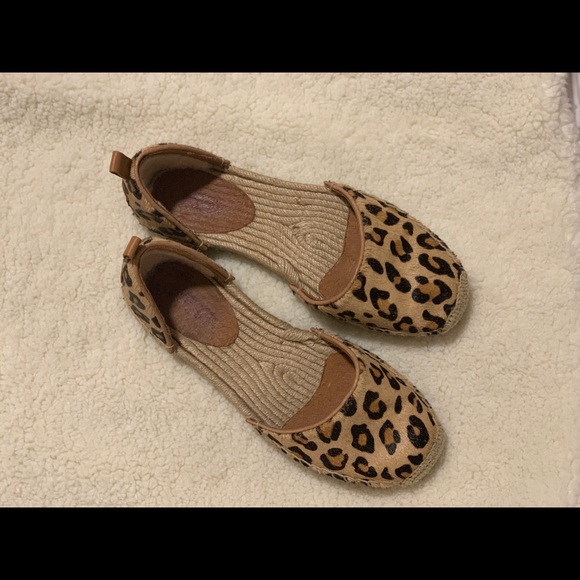 UGG✨ - Picture 2 of 4